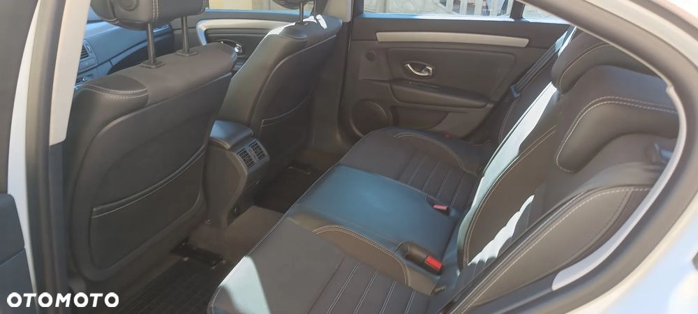 Renault Laguna dCi 110 FAP Dynamique - 14