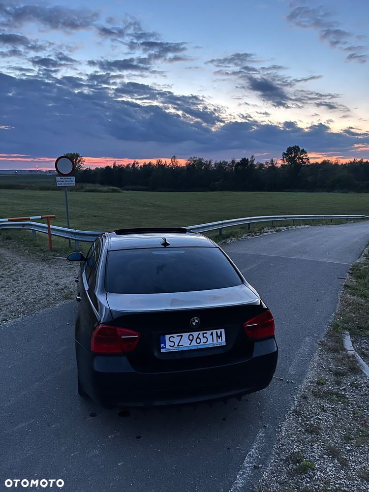 BMW Seria 3 320i - 2