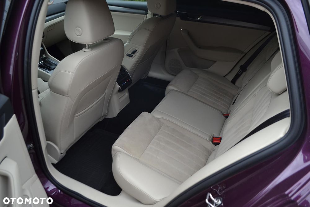 Skoda Superb 2.0 TDI SCR Style DSG - 26