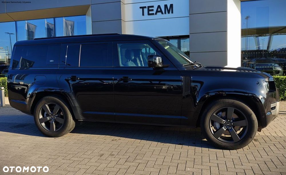 Land Rover Defender - 13