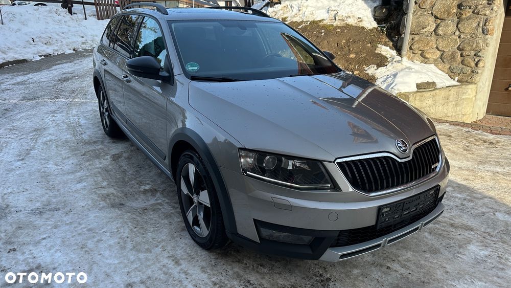 Land Rover Discovery Sport - 2
