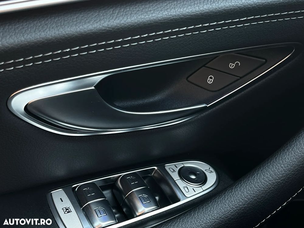 Mercedes-Benz E 300 9G-TRONIC - 22