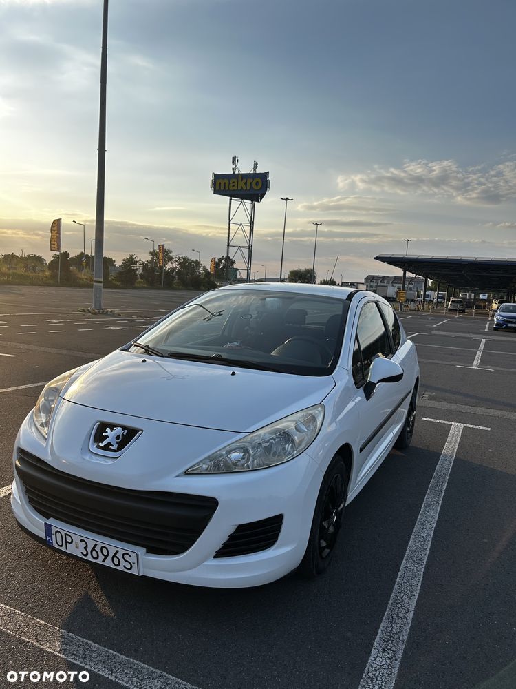 Peugeot 207 - 1