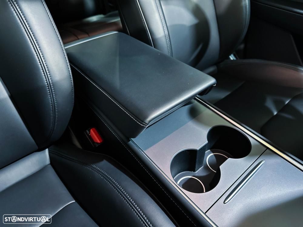 Tesla Model Y Standard - 41