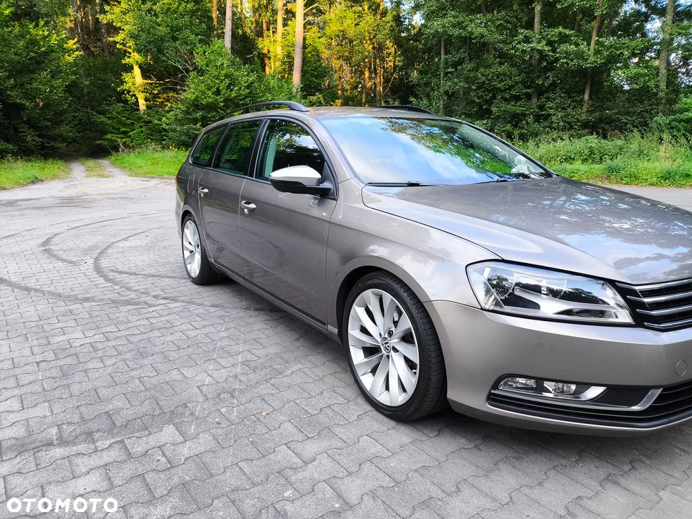 Volkswagen Passat 2.0 TDI DPF BlueMotion Technology Trendline - 4