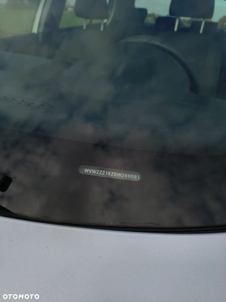 Volkswagen Golf - 23