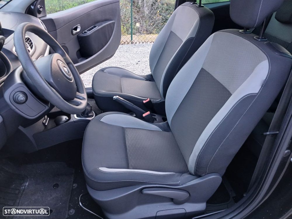 Renault Clio 1.2 TCE Dynamique S - 10