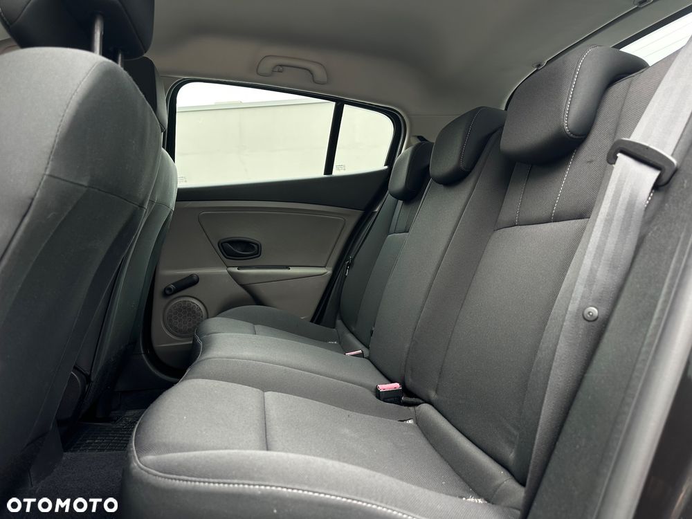 Renault Megane 1.6 16V Expression - 8