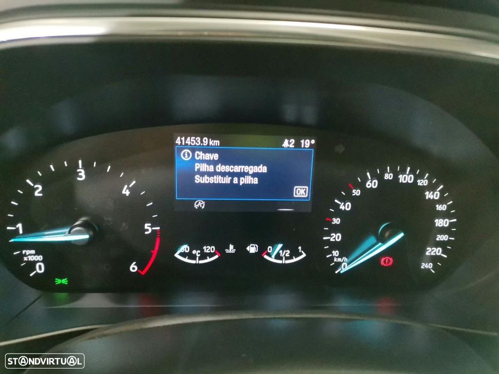 Ford Focus 1.5 TDCi EcoBlue Titanium - 6