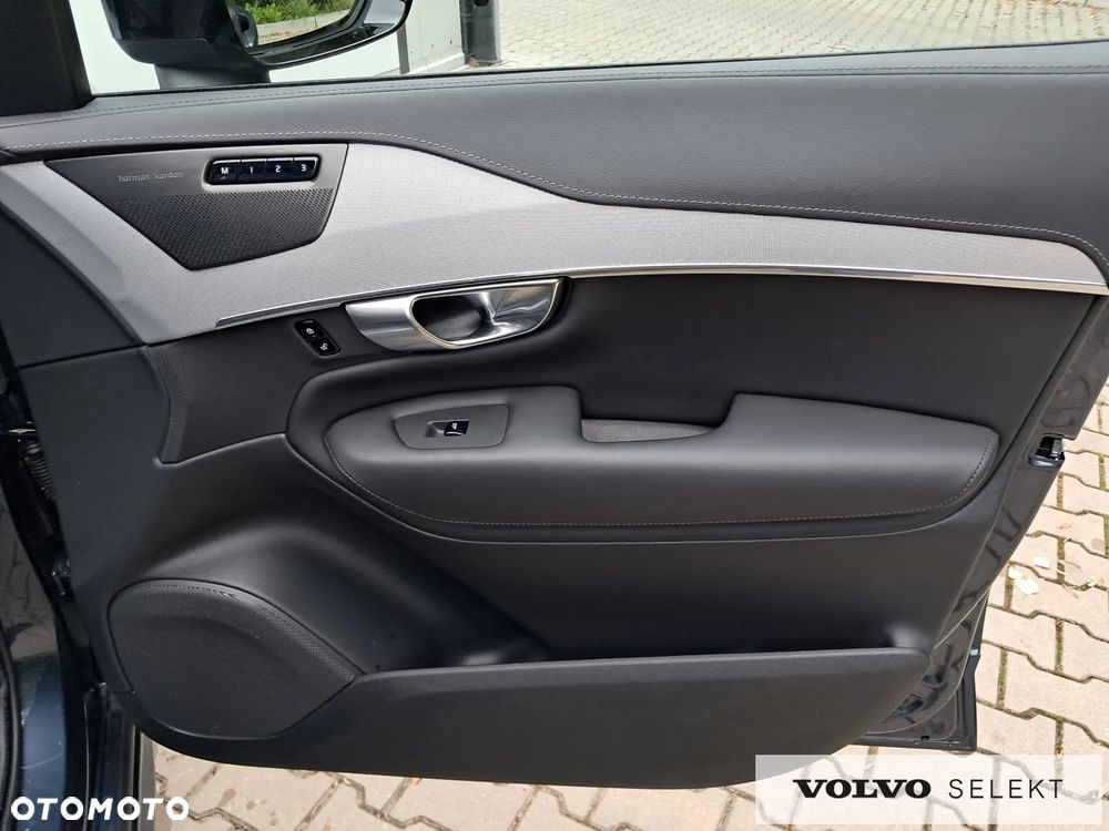 Volvo XC 90 - 21
