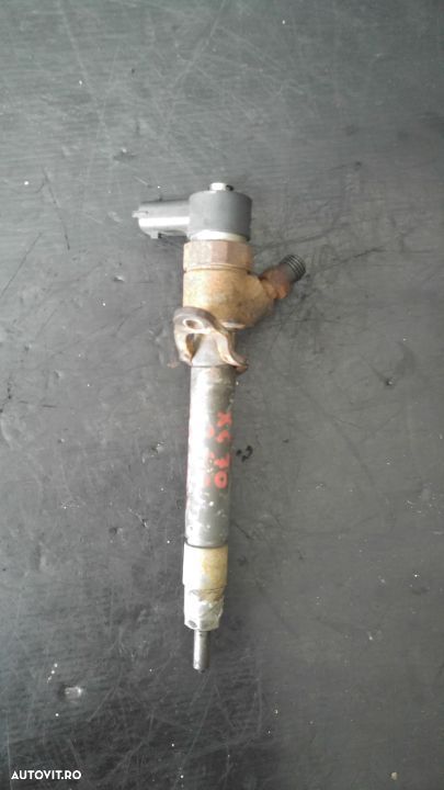 Injector 0445110251 2.4 d5 xc awd d5244t volvo xc70 30750283 - 1