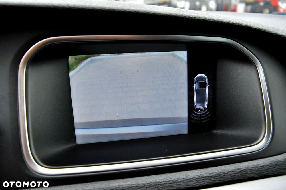 Volvo V40 D2 Momentum - 29