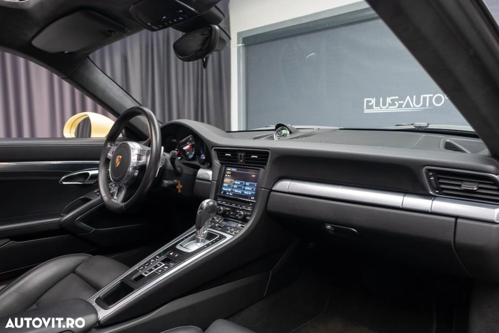 Porsche 911 Carrera 4S PDK - 22