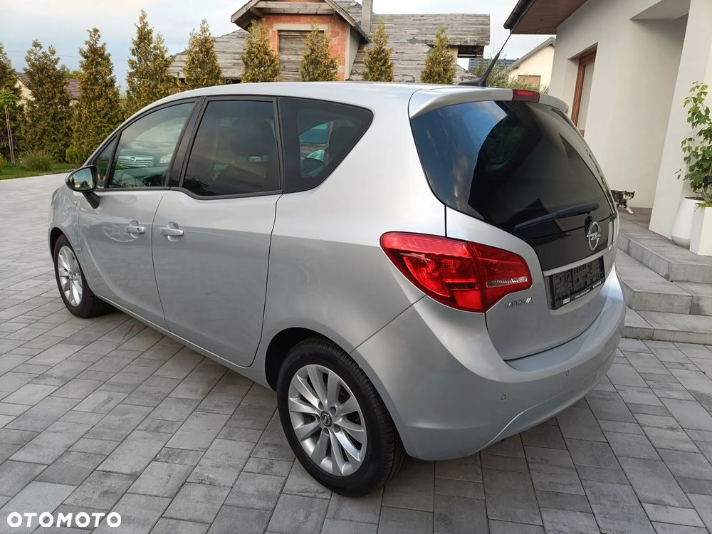 Opel Meriva - 9