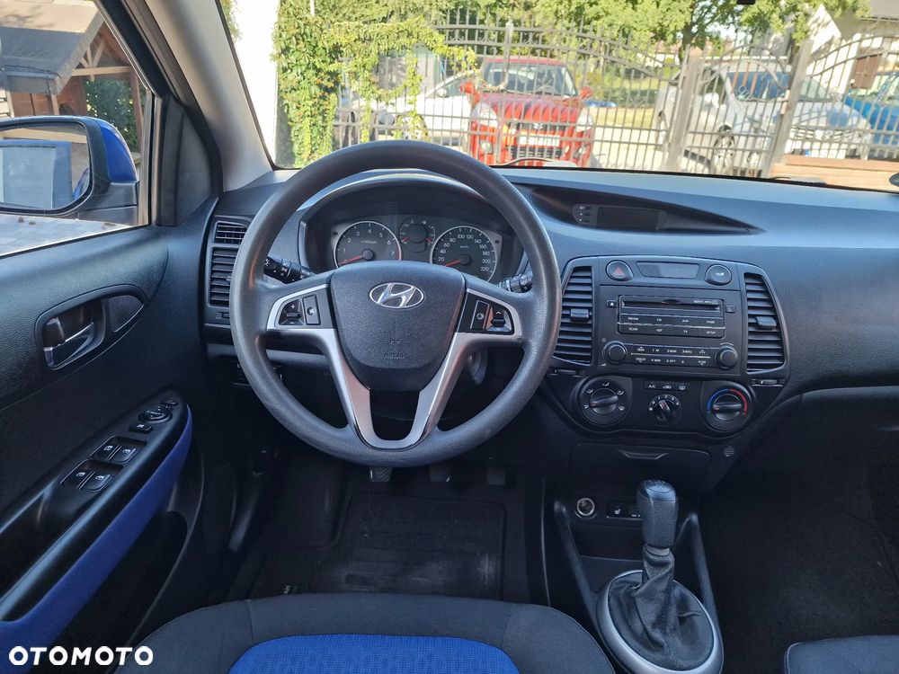 Hyundai i20 1.4 Comfort EU5 - 13