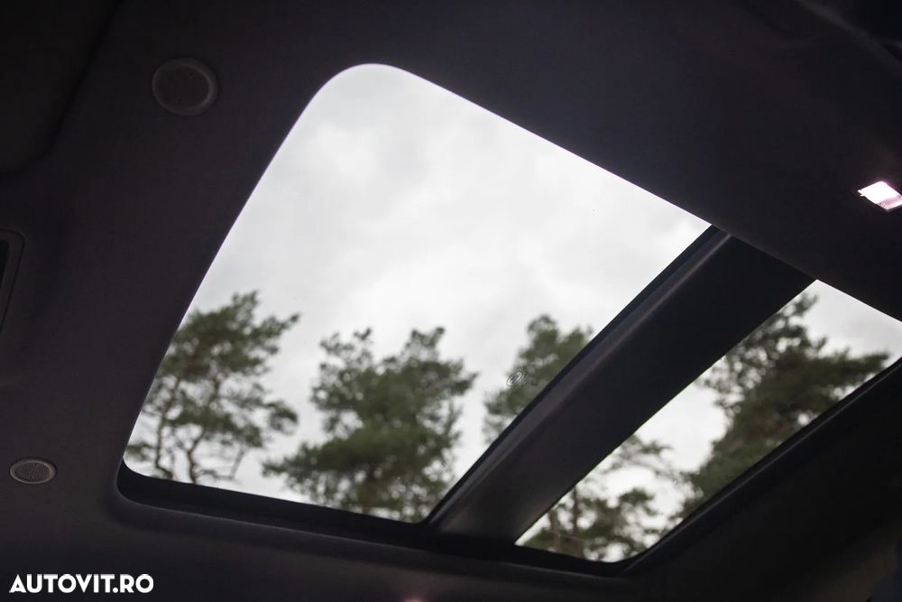 Land Rover Defender 110 3.0 P400 MHEV X - 15