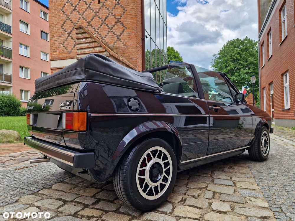 Volkswagen Golf - 6