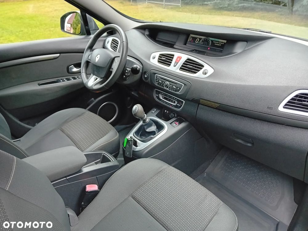 Renault Scenic 1.6 16V 110 LIMITED - 8