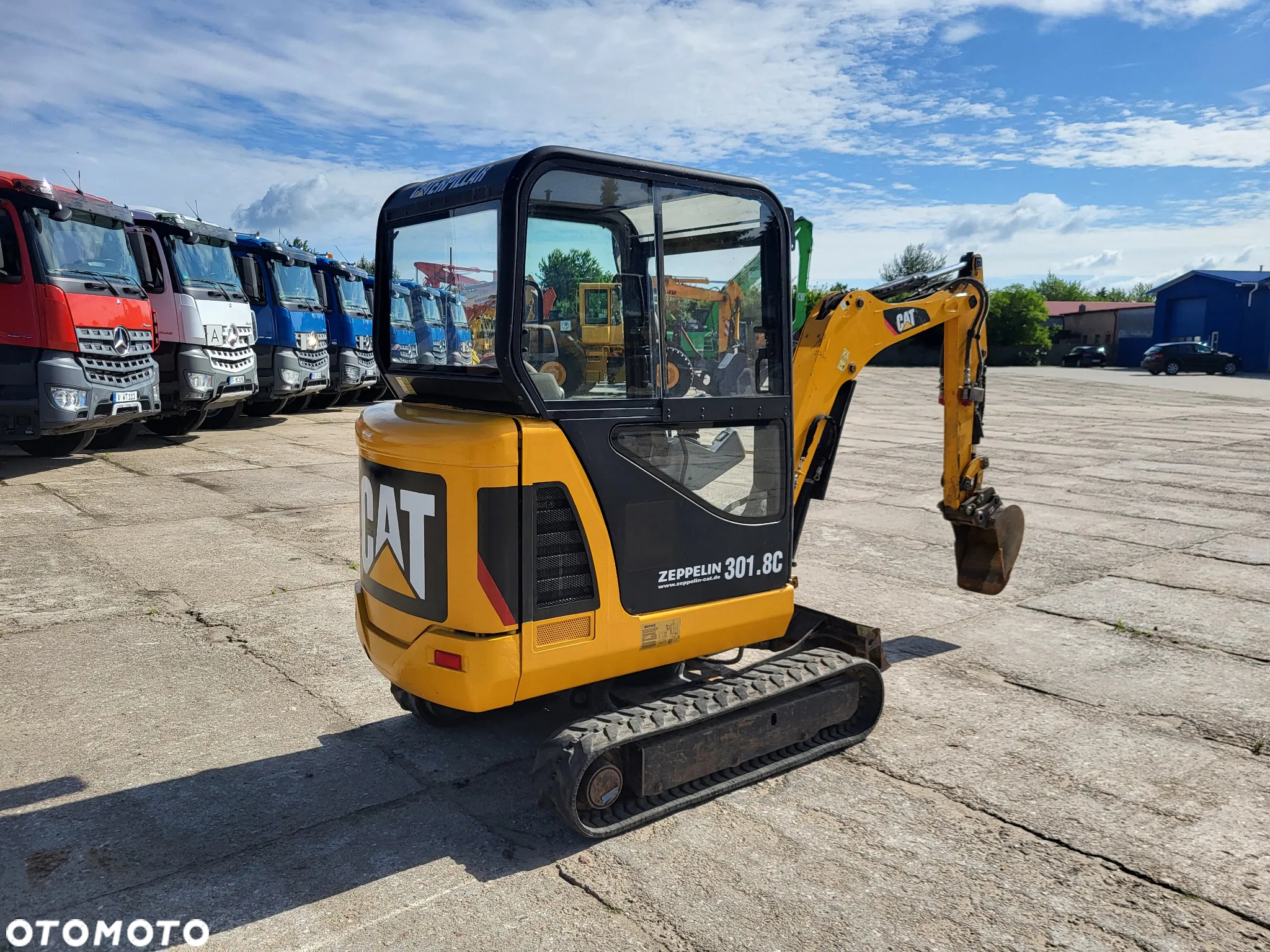 Caterpillar 301.8 c spr z Niemiec - 2