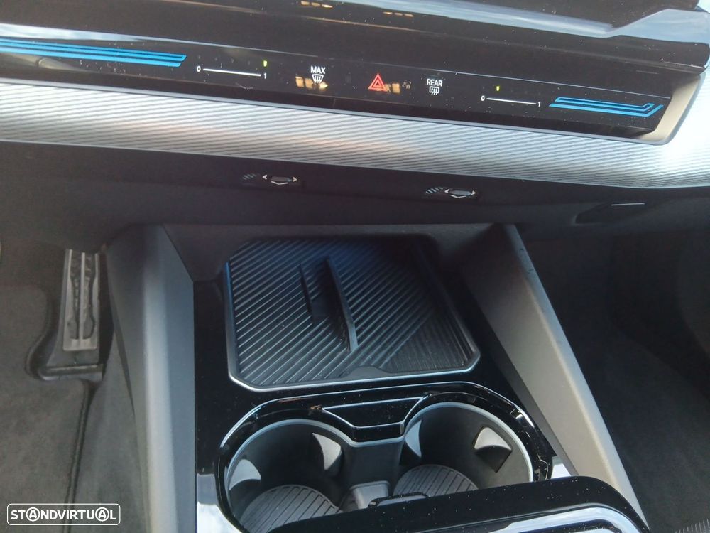 BMW 520 d Pack Desportivo M Pro - 18