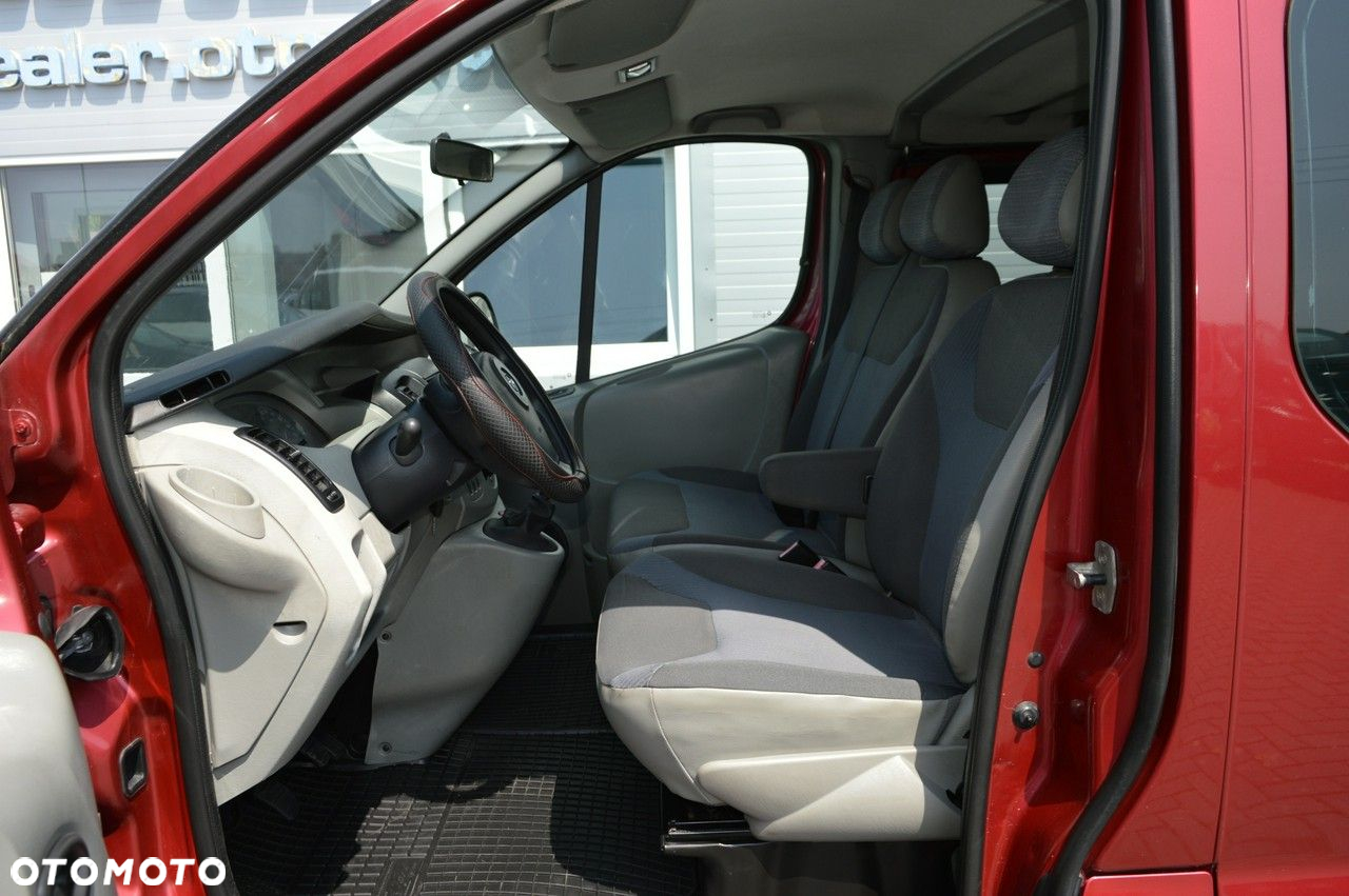 Opel Vivaro - 18