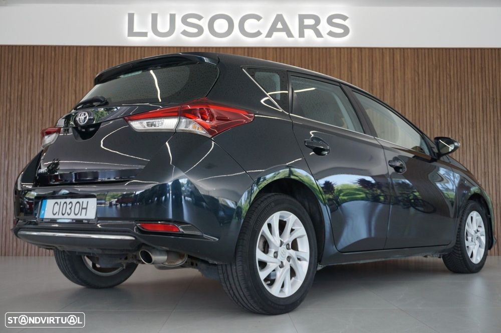 Toyota Auris 1.2 Turbo Design Edition - 34