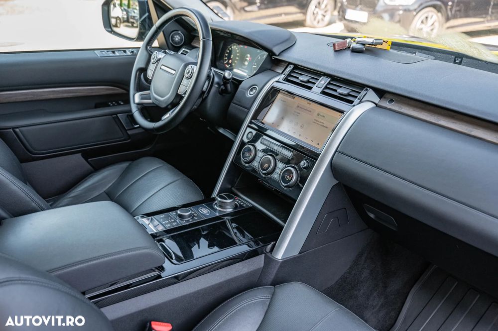 Land Rover Discovery 3.0 L TD6 HSE - 9