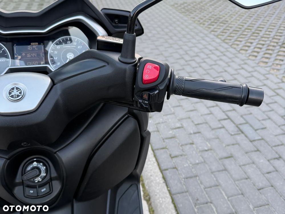 Yamaha X-max - 14