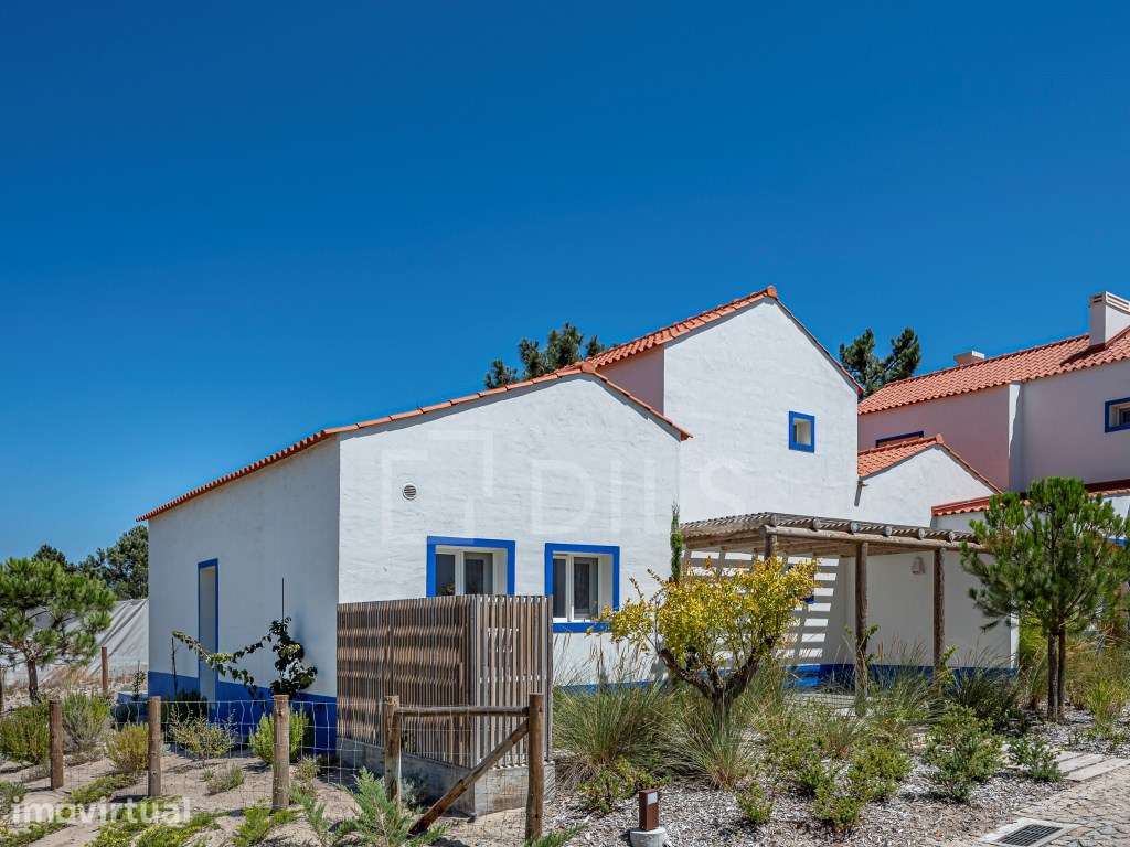 Moradia T2, La Reserve, Carvalhal - Full image: 3/21
