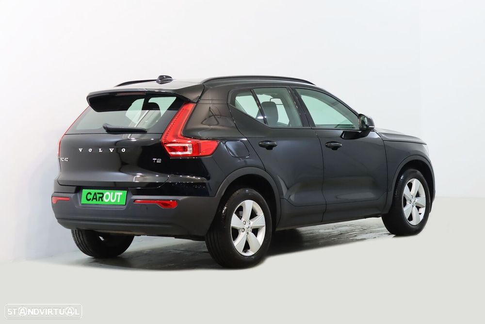 Volvo XC 40 1.5 T2 Momentum Core - 2