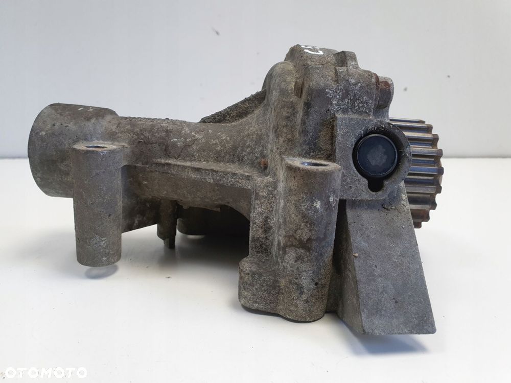 Citroen C5 III 2.0 16V RFJ OBUDOWA POMPY WODY pompa wody 9670557580 - 6