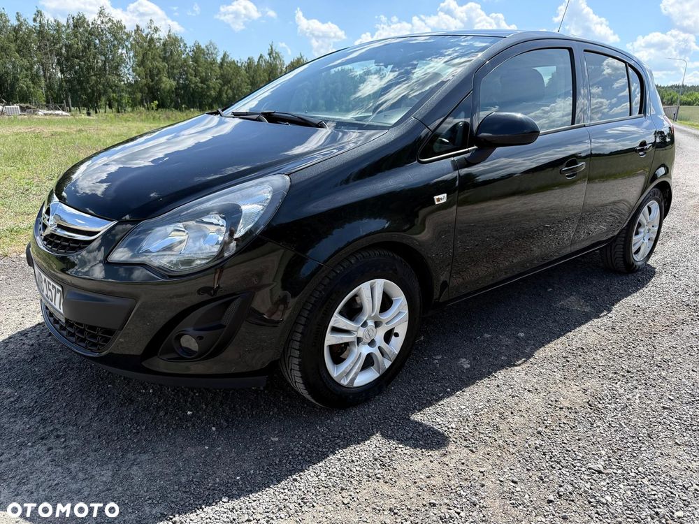 Opel Corsa 1.2 16V Cosmo - 2