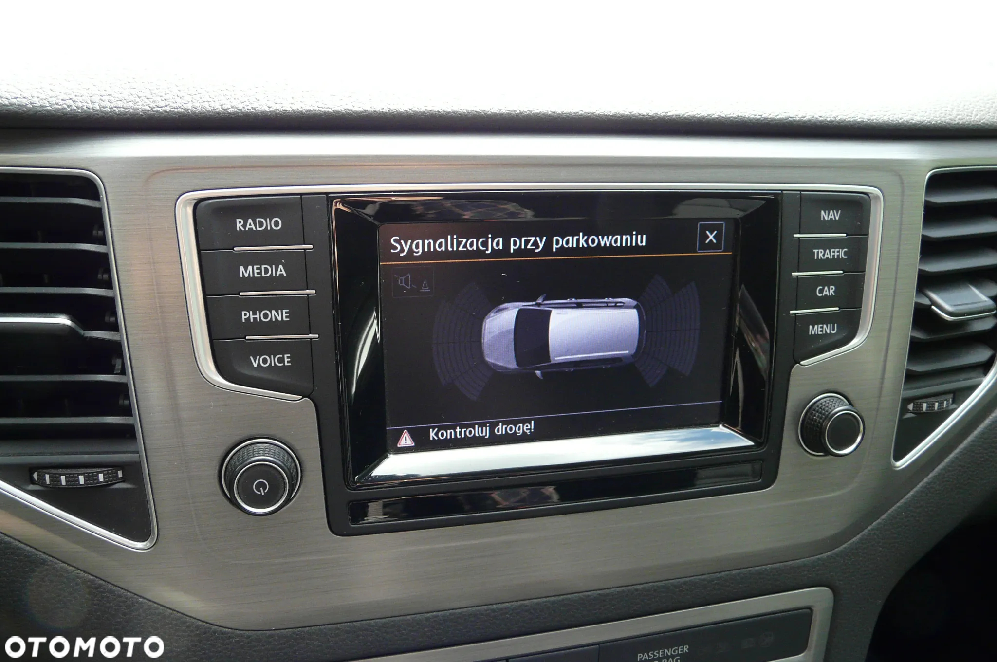 Volkswagen Golf Sportsvan 1.5 TSI ACT DSG Comfortline - 19