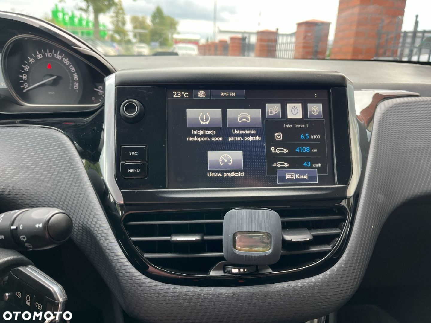 Peugeot 2008 1.2 Pure Tech Allure S&S EAT6 - 12