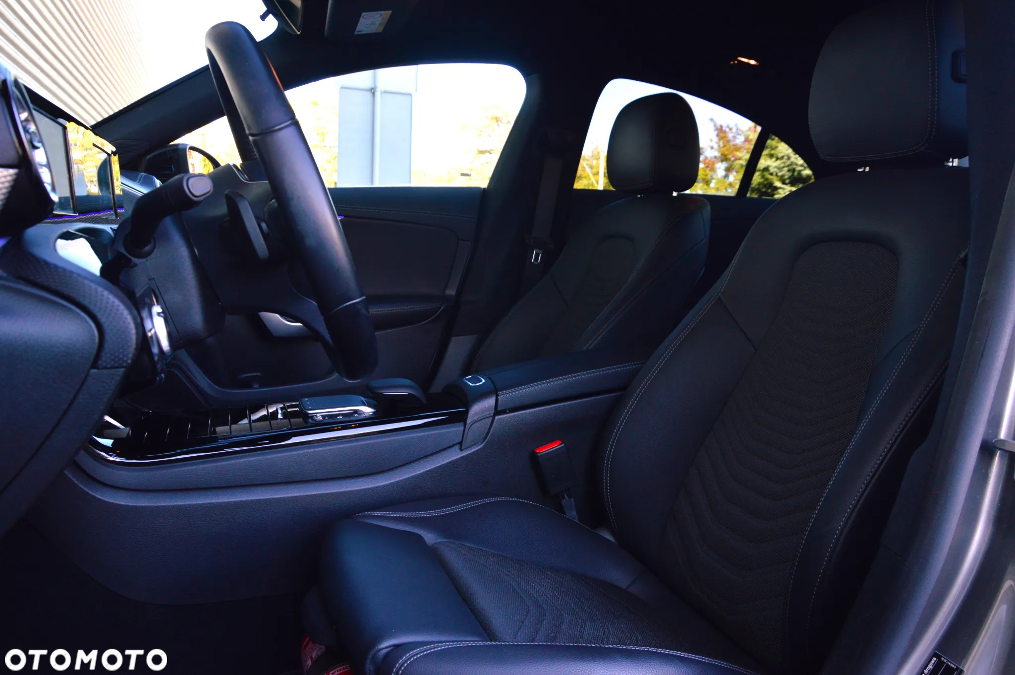 Mercedes-Benz CLA 250 4-Matic Progressive 7G-DCT - 13