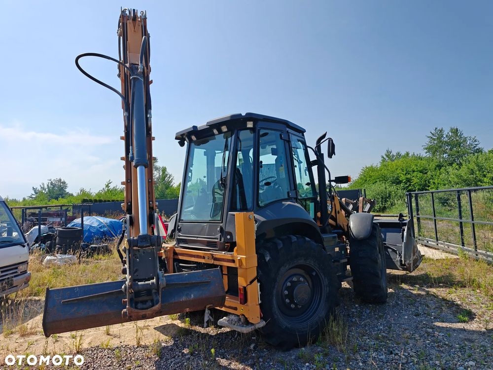 Case 695SV - 4