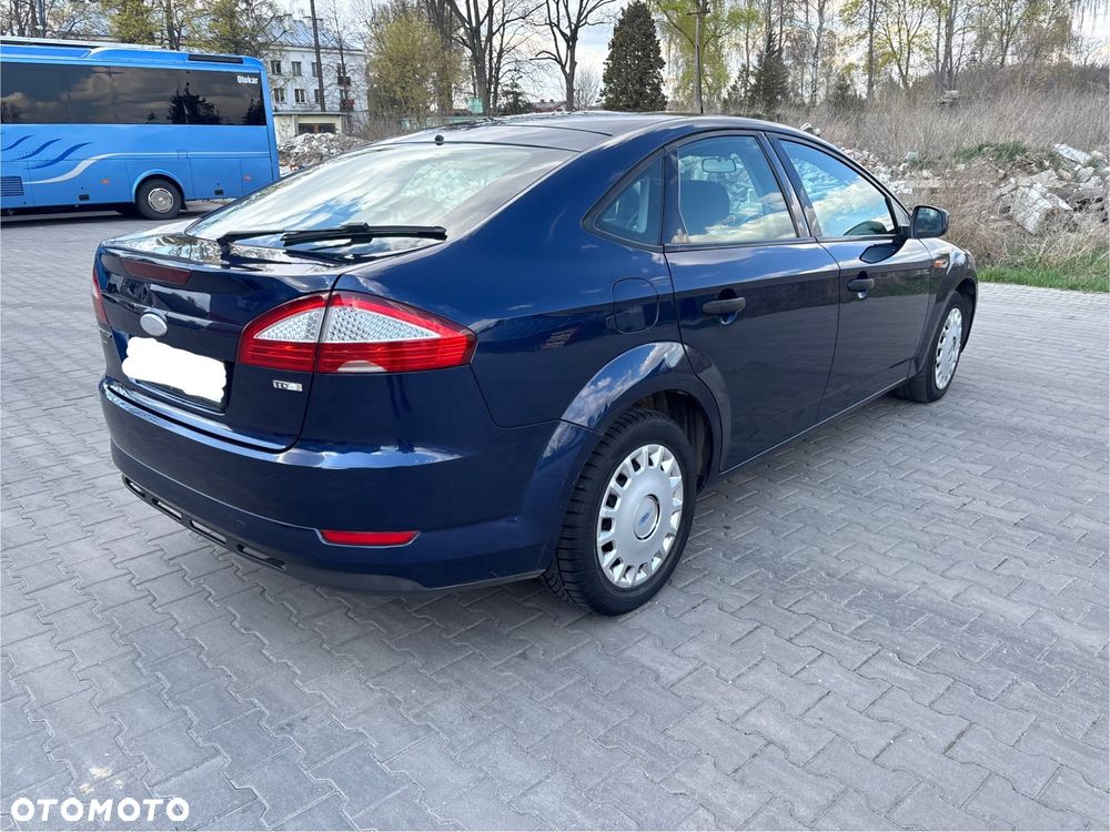 Ford Mondeo 2.0 TDCi Ambiente - 27
