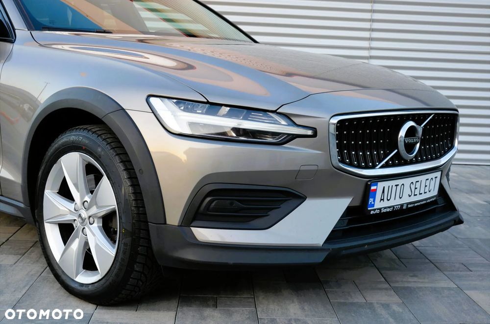 Volvo V60 Cross Country D4 AWD Geartronic Pro - 6