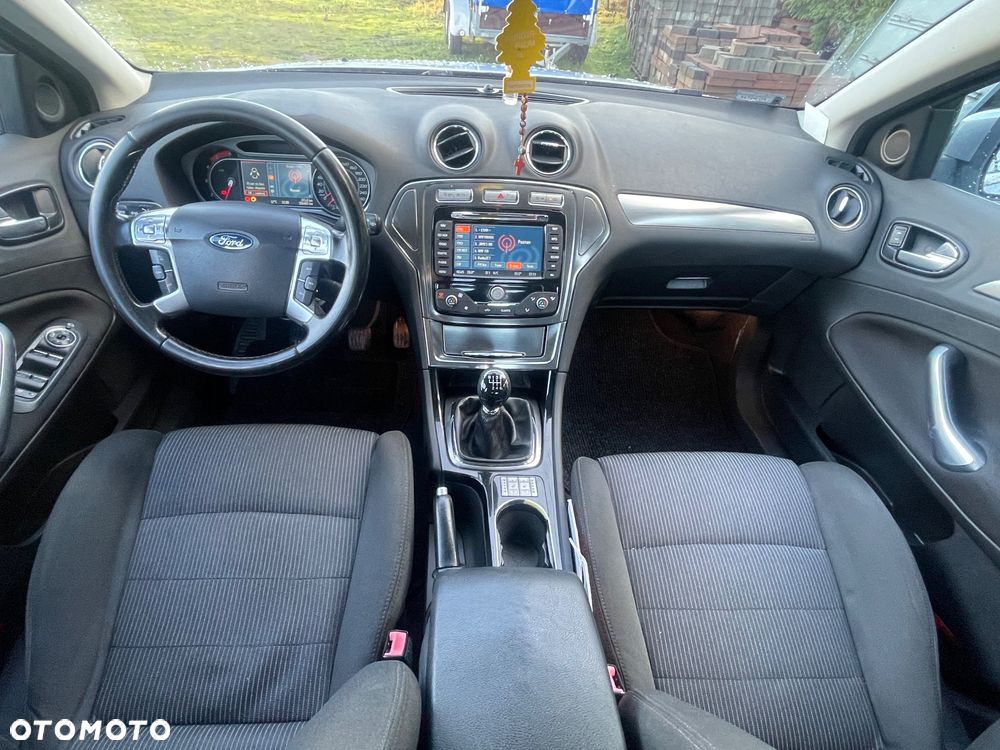 Ford Mondeo 2.0 TDCi Champions Edition - 9