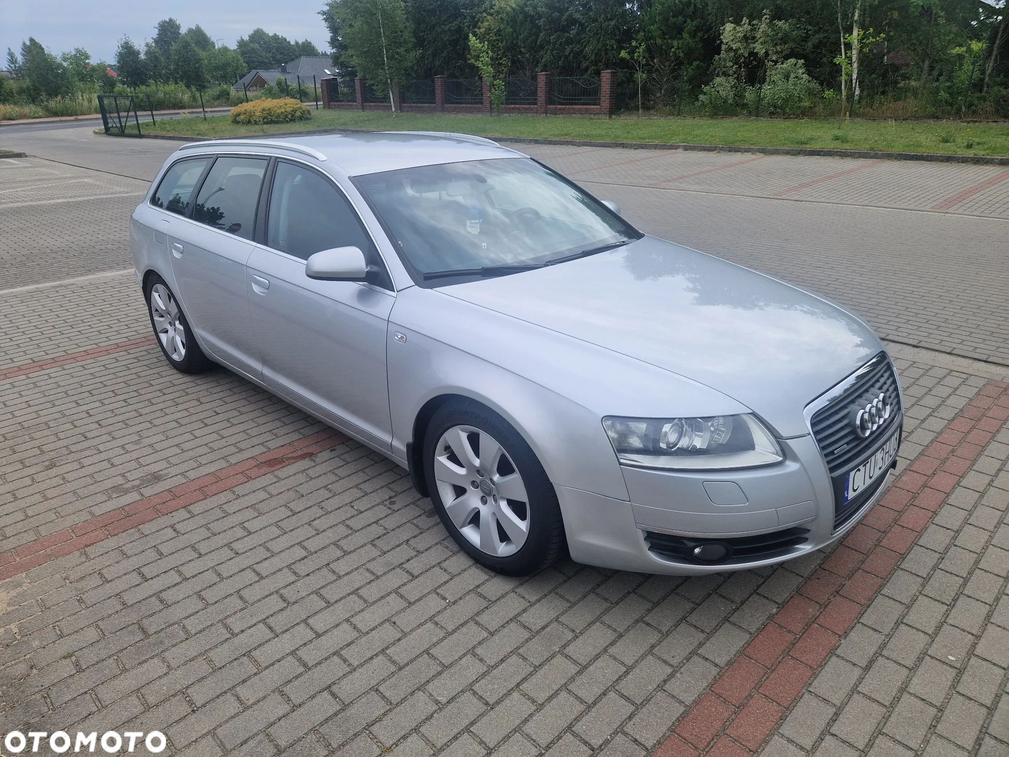 Audi A6 2.4 Quattro - 1