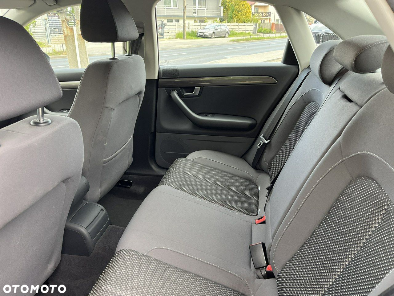 Seat Exeo - 25