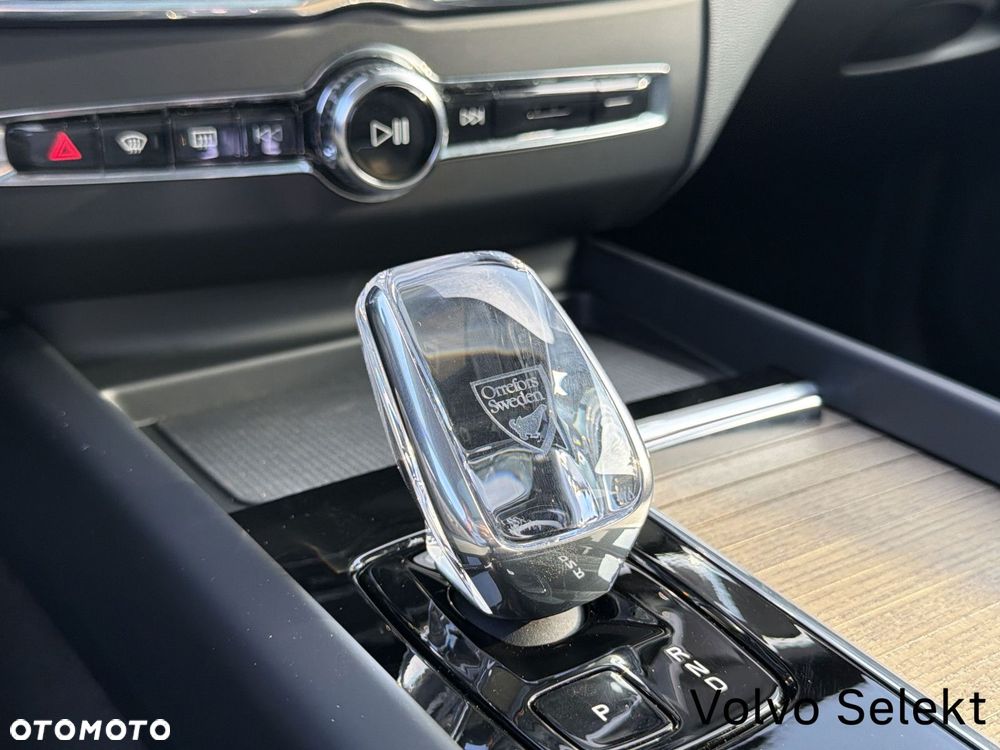 Volvo XC 60 - 24