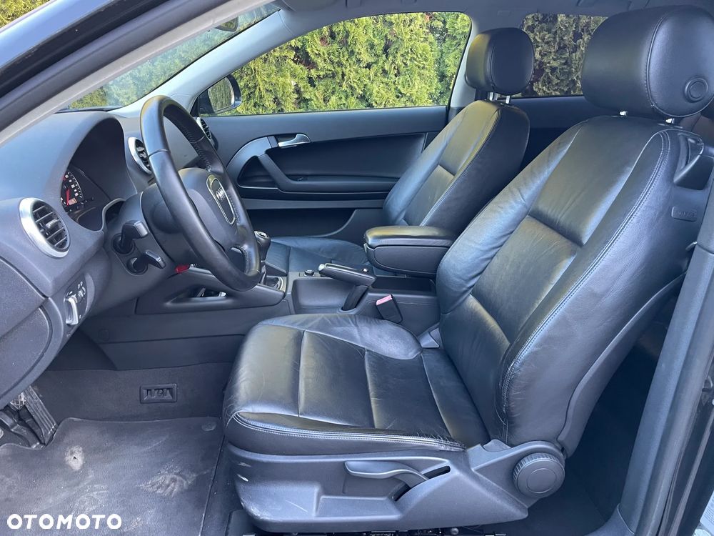 Audi A3 3-drzwiowe 1.9 TDI DPF S Line Sportpaket plus - 6