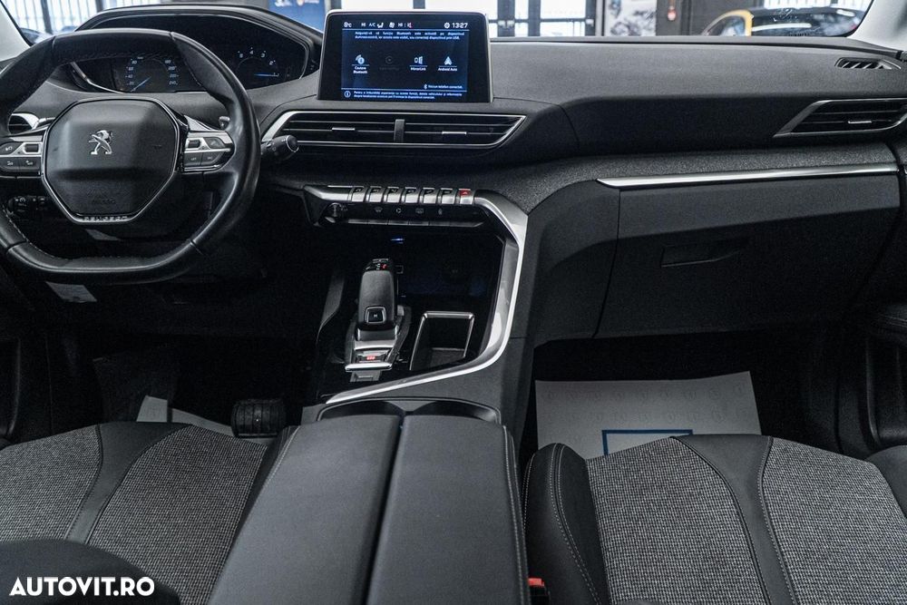 Peugeot 3008 1.2 PureTech Turbo S&S EAT8 Allure - 30