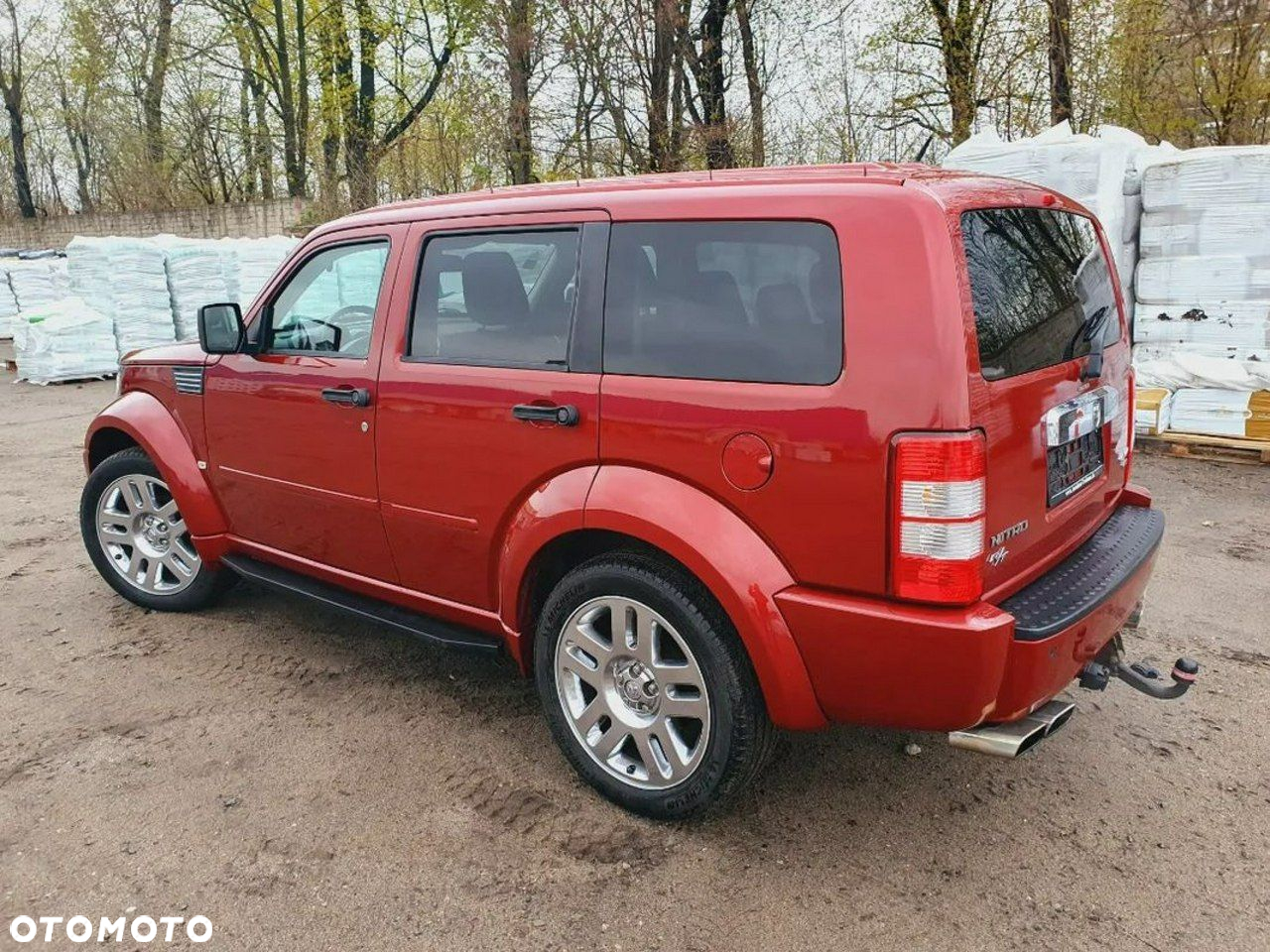 Dodge Nitro - 8