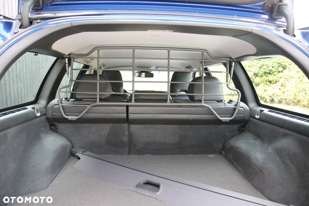 Volvo XC 70 2.4D5 AWD Ocean Race - 9