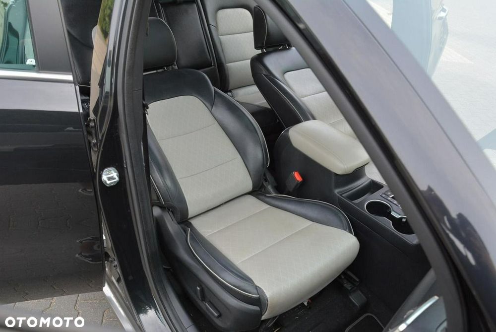 Kia Sportage 1.6 T-GDI AWD DCT GT LINE - 19