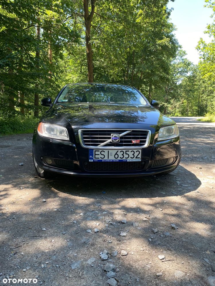 Volvo S80 4.4 V8 Momentum - 1
