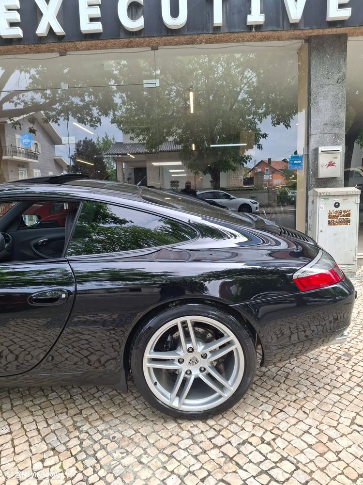Porsche 911 (996) Carrera Coupé - 7