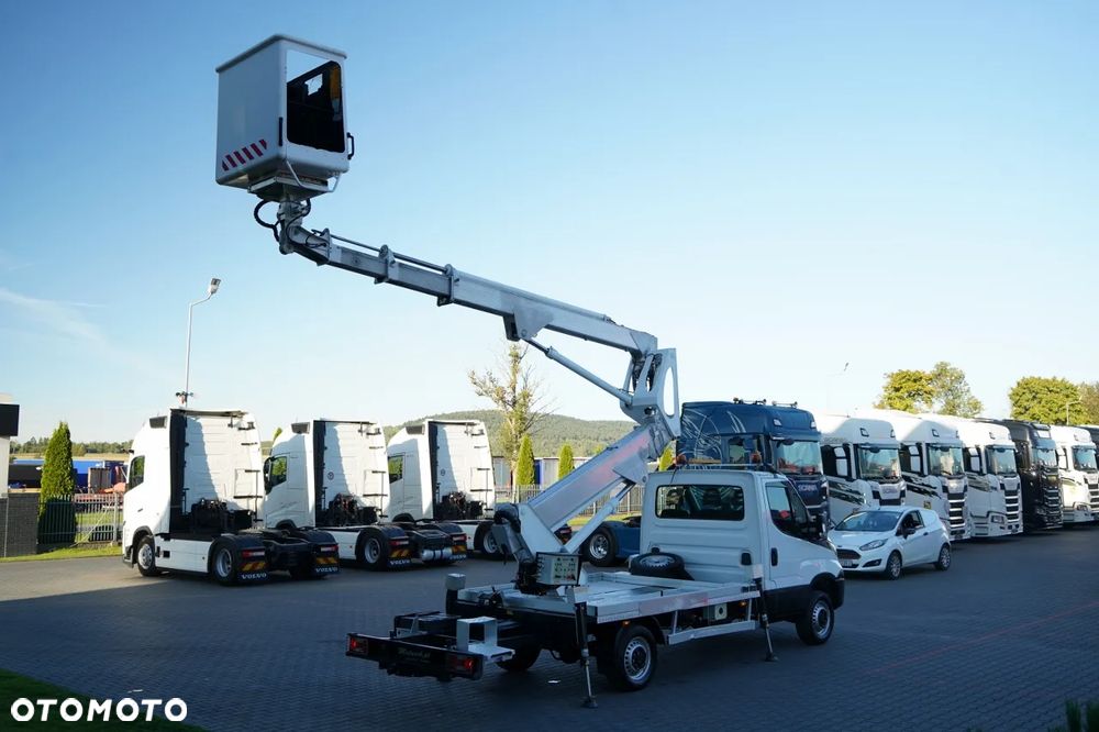 Iveco DAILY 35-120 / ZWYŻKA / PODNOŚNIK KOSZOWY  20 METRÓW / 4 PODPORY / MANUAL / 2017 - 8